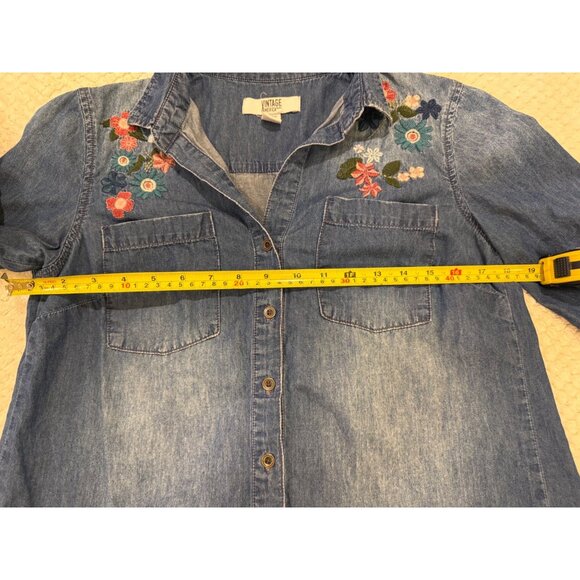 Vintage America Blues Embroidered Denim Button-Up Shirt With Floral Design Women - Picture 9 of 10